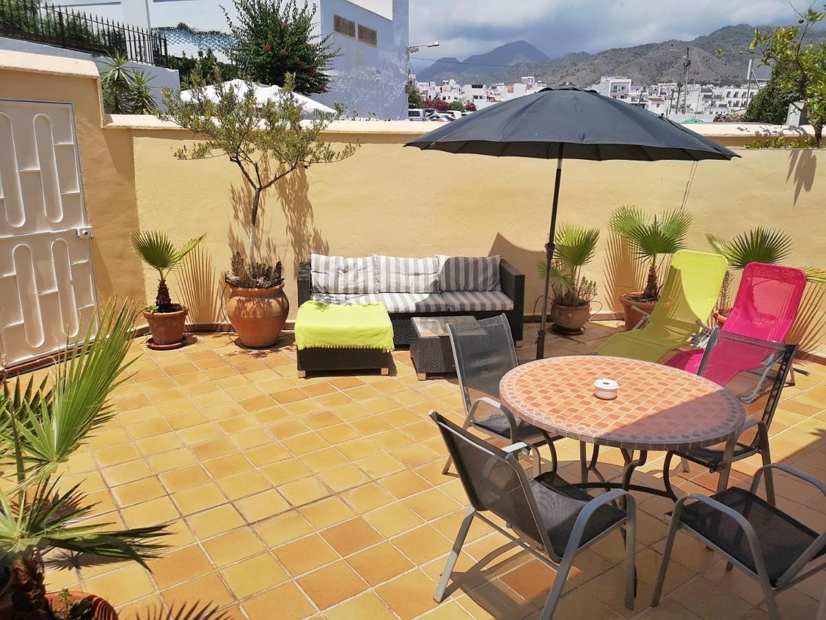 Villa Carabeo Playa Nerja Exterior foto